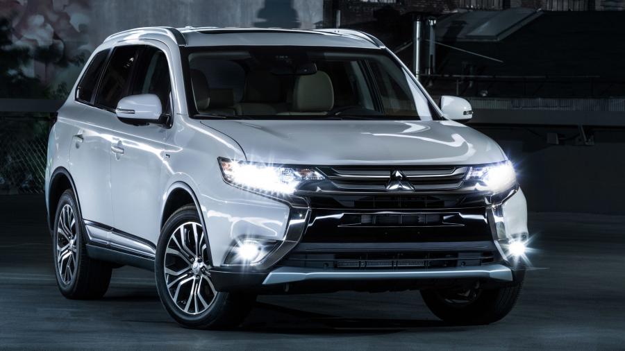  Mitsubishi Outlander GT 2016 года  (фото 47 из 56)